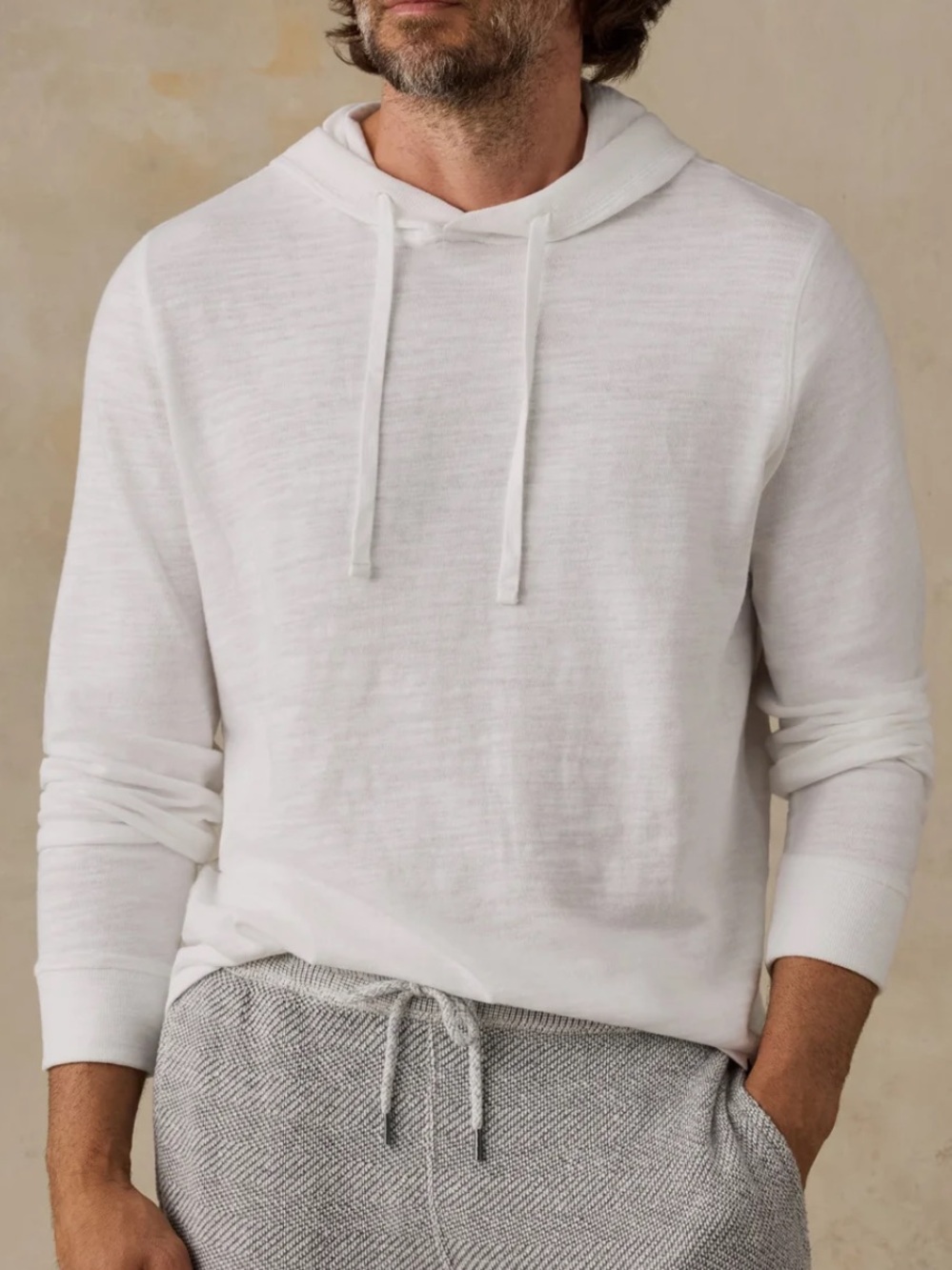 Faherty Sunwashed Organic Cotton Hoodie in White Size L